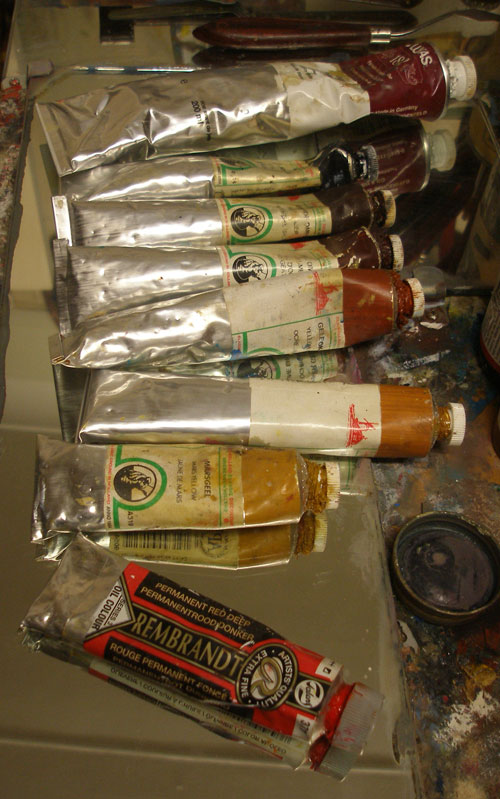 Some artistys paint tubes